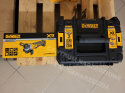 DEWALT Klucz udarow 1/2 950Nm 18V 2x5,0Ah + Szlifierka kątowa 125mm 18V